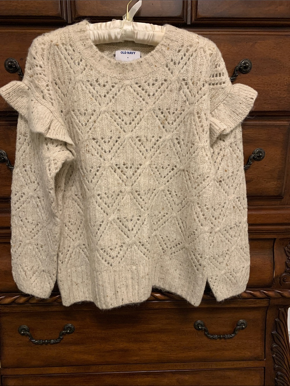 Feminine crochet lace sleeve sweater